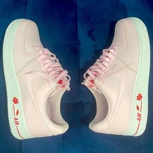 Valentine’s Day themed Air Force one